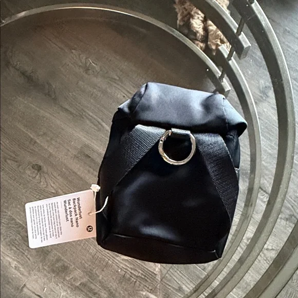 Lululemon Wanderlust Black Mini Backpack - Picture 2 of 2
